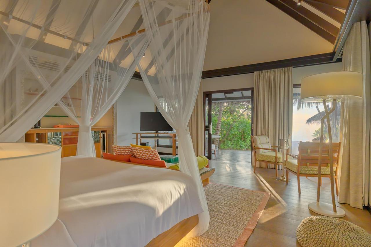Ozen Life Maadhoo Hotel Maadhoo  Buitenkant foto